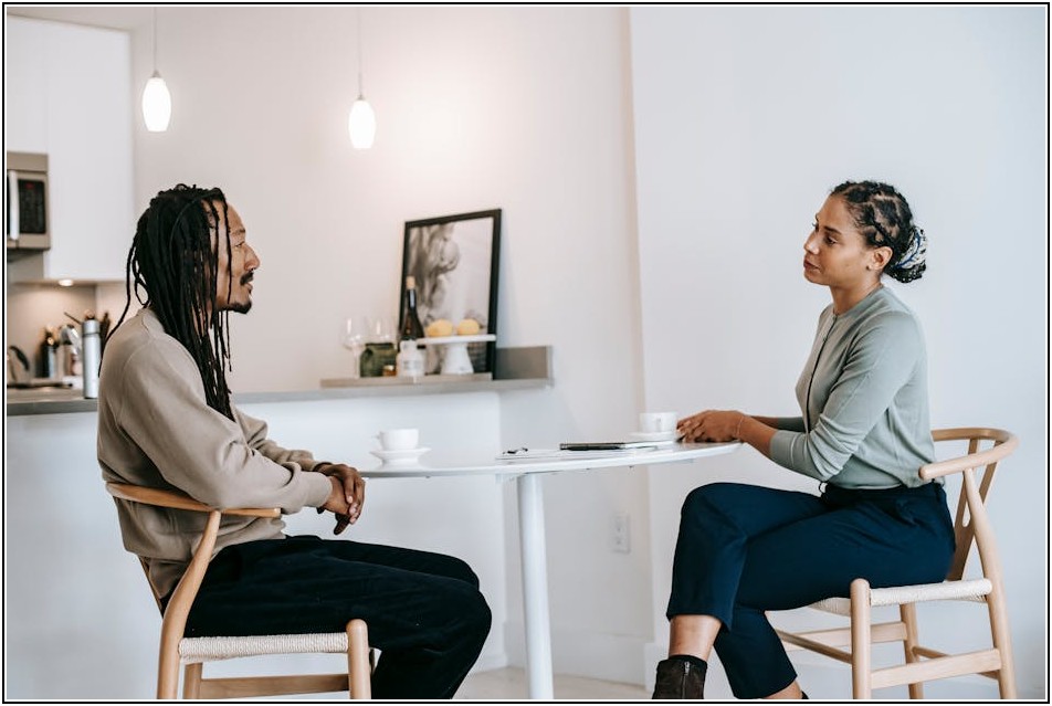 경찰 상담, 어려움 속에서 길 찾기: 피해자와 가해자