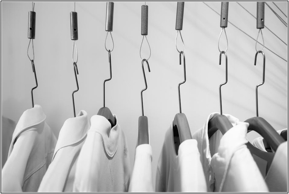 겨울옷 오래 입는 법, 습기&middot;변색 방지 핵심 정리