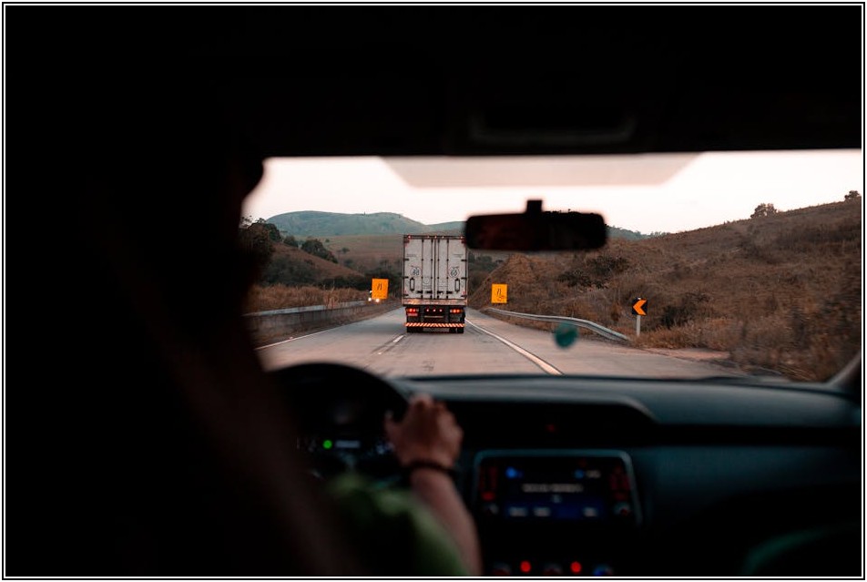 드라이버, 단순 나사 돌리기를 넘어선 만능 활용 팁