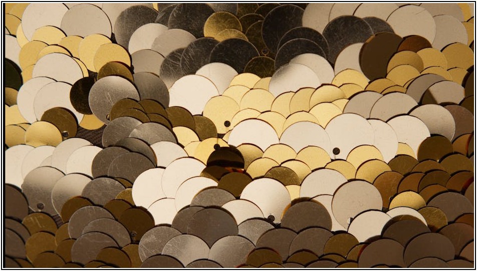 은색 파우치 고르는 법, 디자인과 소재를 한눈에