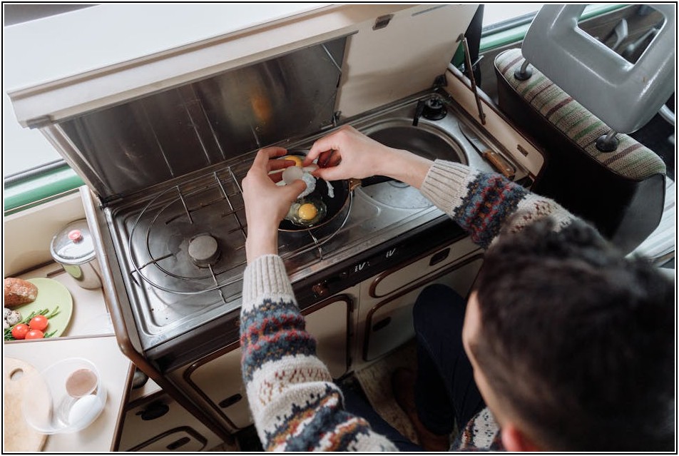 무쇠 그리들팬 길들이기부터 요리 팁까지, 실패 없는 사용법