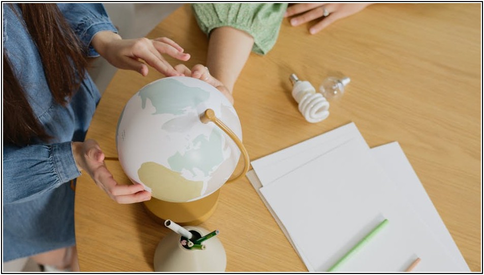 시간을 품은 세계지도, 감동을 선사하는 특별한 선물