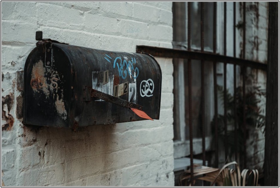 감각적인 전원주택 우편함, 디자인 트렌드와 실용성