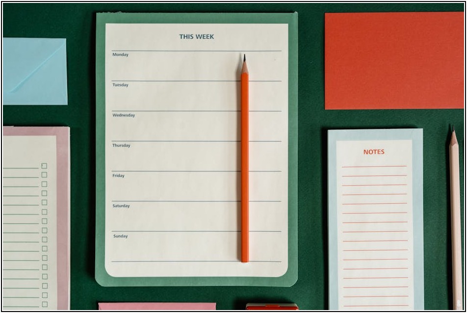 스마트한 핸드폰 수납, 책상 정리 비결