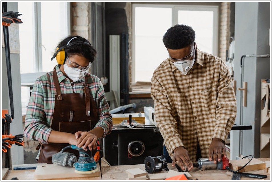 성공적인 스티커 제작, 올바른 기계 선택이 중요