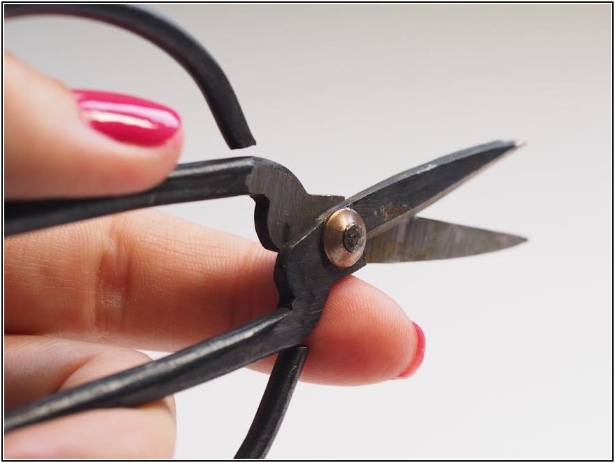 우리 집 뚝딱! 상황별 못 박기 완벽 가이드