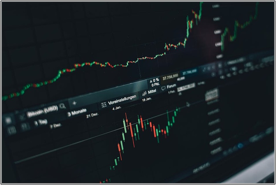 파이썬 데이터 분석, 무궁무진한 활용 가능성 탐구

# 도입부