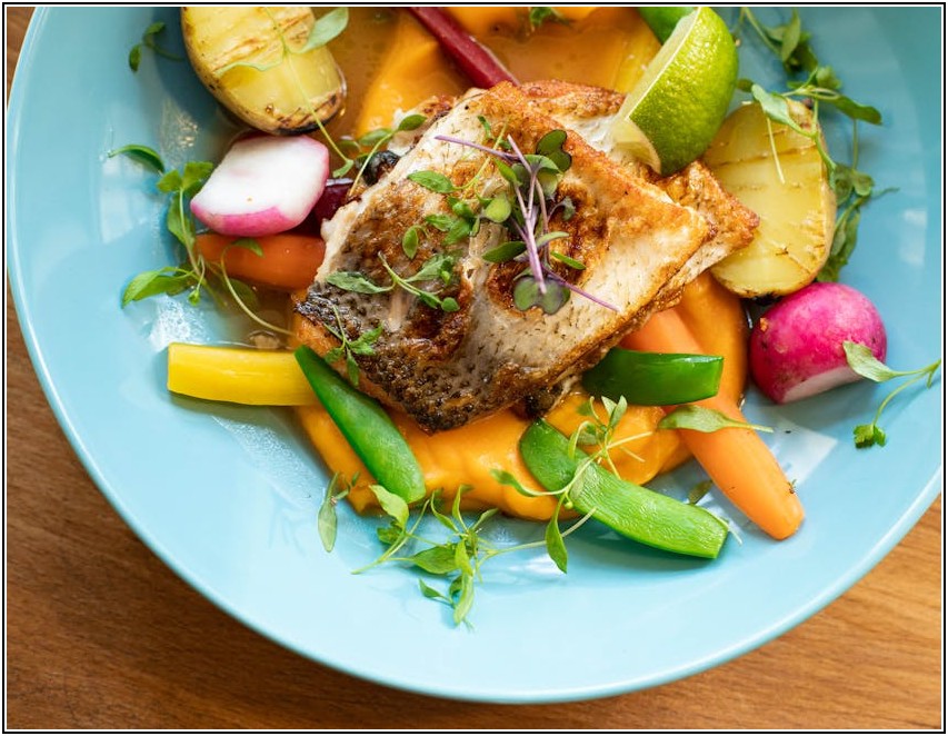 횟집 창업 A to Z: 고객 유치 위한 홍보 비법 공개