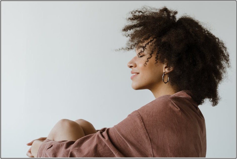 올해 결혼식 패션: 2024 하객 드레스 트렌드 완벽 분석