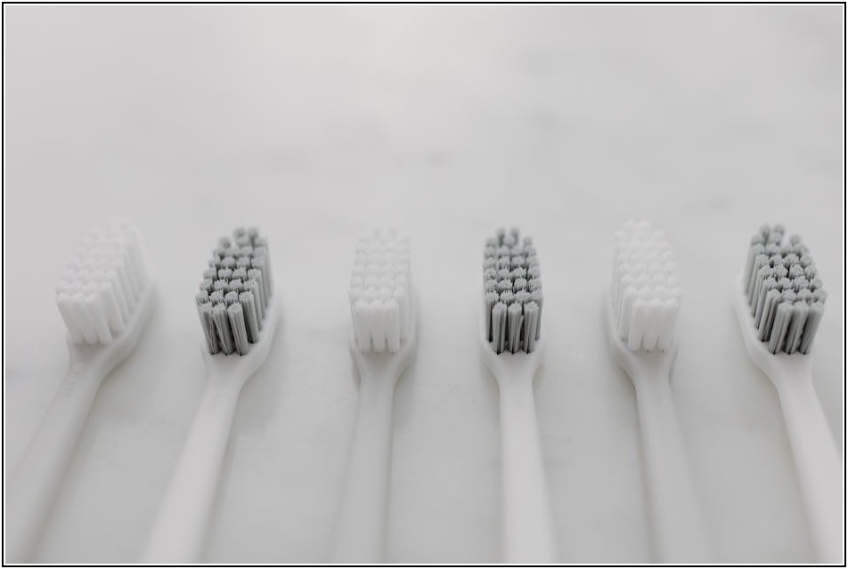 반짝이는 씽크대 상판, 코팅으로 새 생명을 불어넣으세요