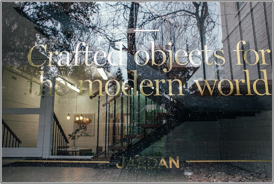 시선 강탈! 매력적인 간판 디자인 성공 전략