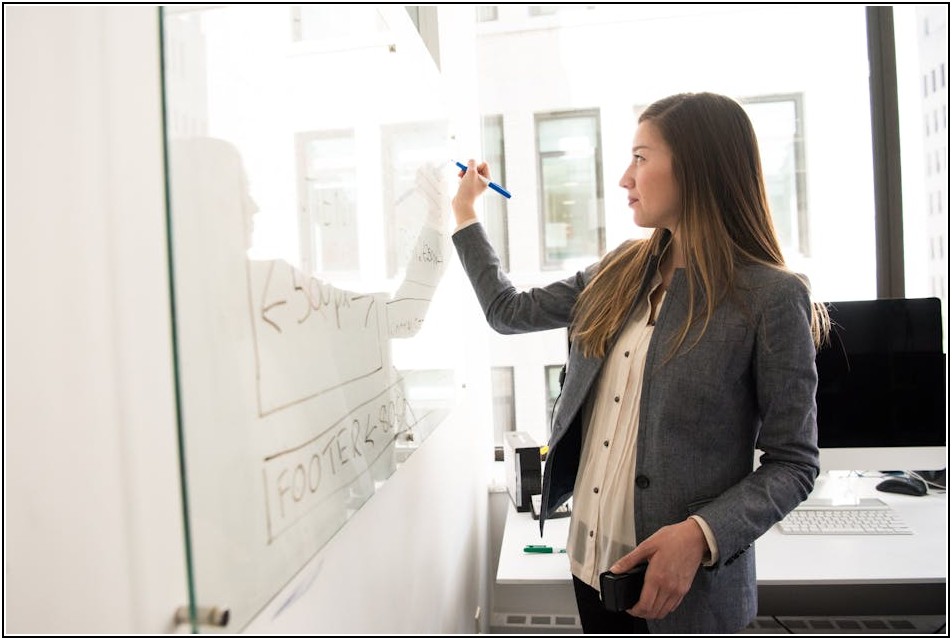 업무 생산성 UP! 챗GPT 교육으로 AI 시대를 준비하세요