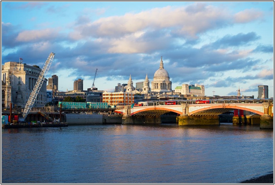 영국 영어 시험 공략법: 이것만 알면 합격!