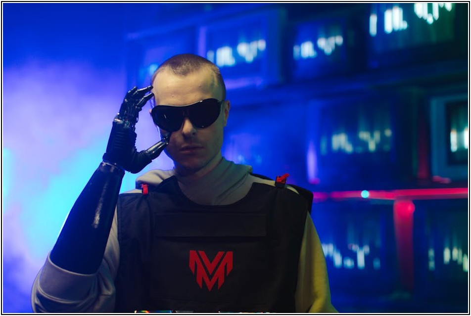 올겨울 필수템, 스타일과 보온성을 겸비한 빨간 장갑