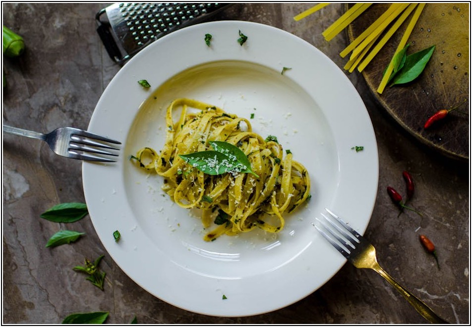 멜라민 식기, 똑똑하게 고르고 안전하게 사용하는 법