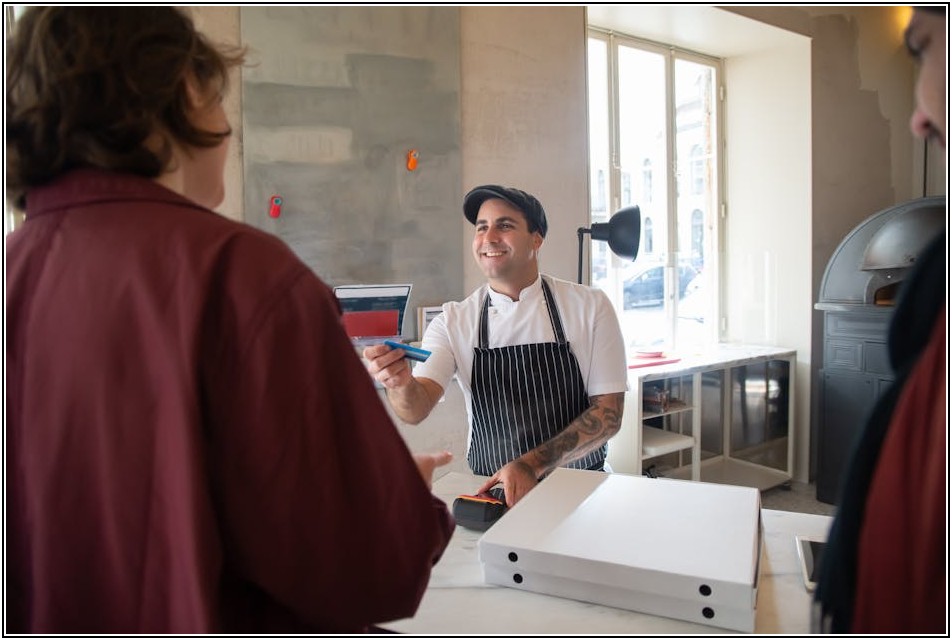 오븐 없이 뚝딱! 에어프라이어 남자 피자 레시피