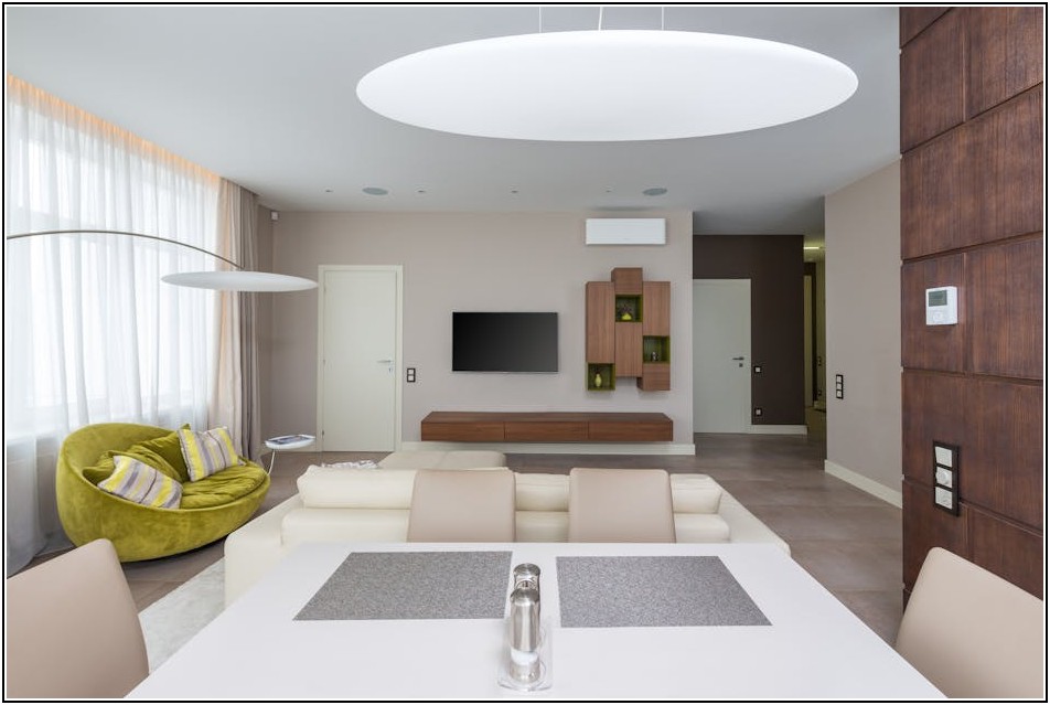 65인치 TV 구매 전 필수 정보: 브랜드별 특징 비교