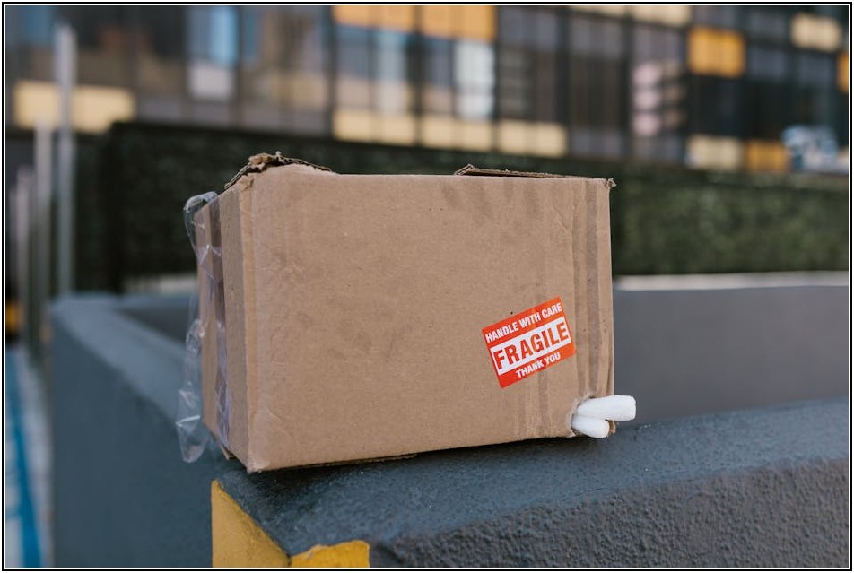 택배 발송, 스티커 하나로 간편하게 해결!