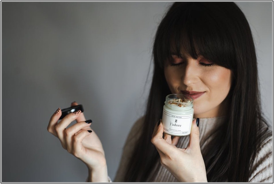 취향 따라 고르는 아로마 캔들: 종류별 특징과 추천 가이드