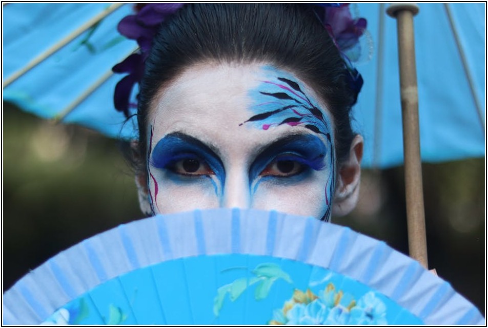 부채 디자인의 세계, 시원함과 멋을 동시에