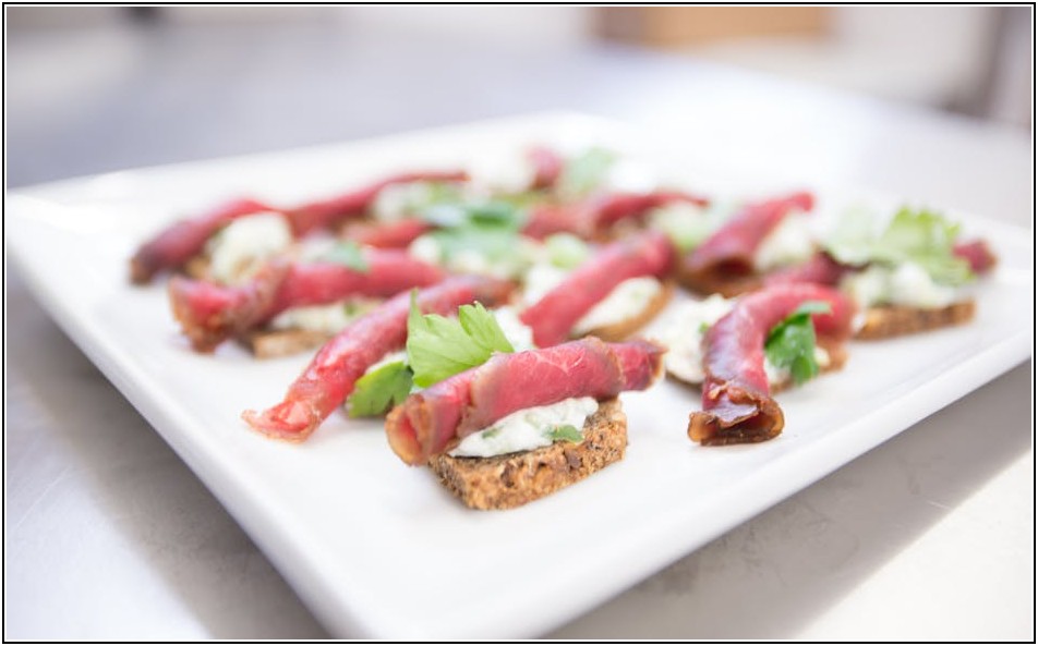 특별한 돌잔치, 기억에 남을 케이터링 메뉴 선택 가이드