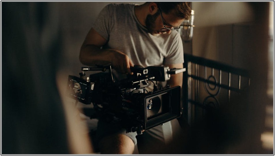 나만의 특별한 식전 영상, 저작권 문제 없이 음악 고르는 팁