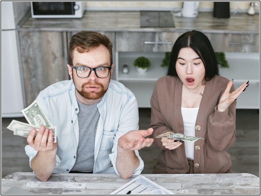 강마루 교체, 비용 절감의 비밀은 셀프 시공에?