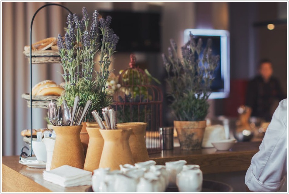 나만의 개성을 담다, 세라믹 4인 식탁 디자인 팁