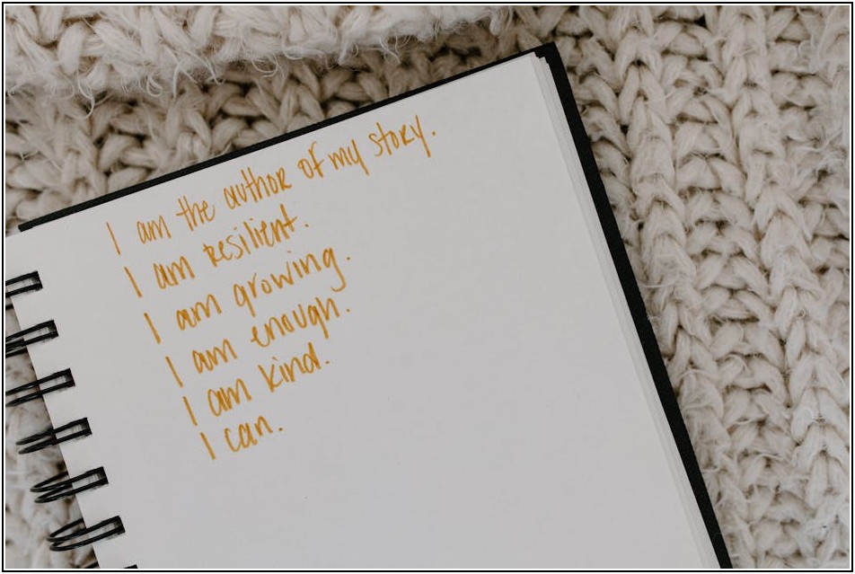 작가 되는 법: 자가 출판 플랫폼 및 과정 상세 안내