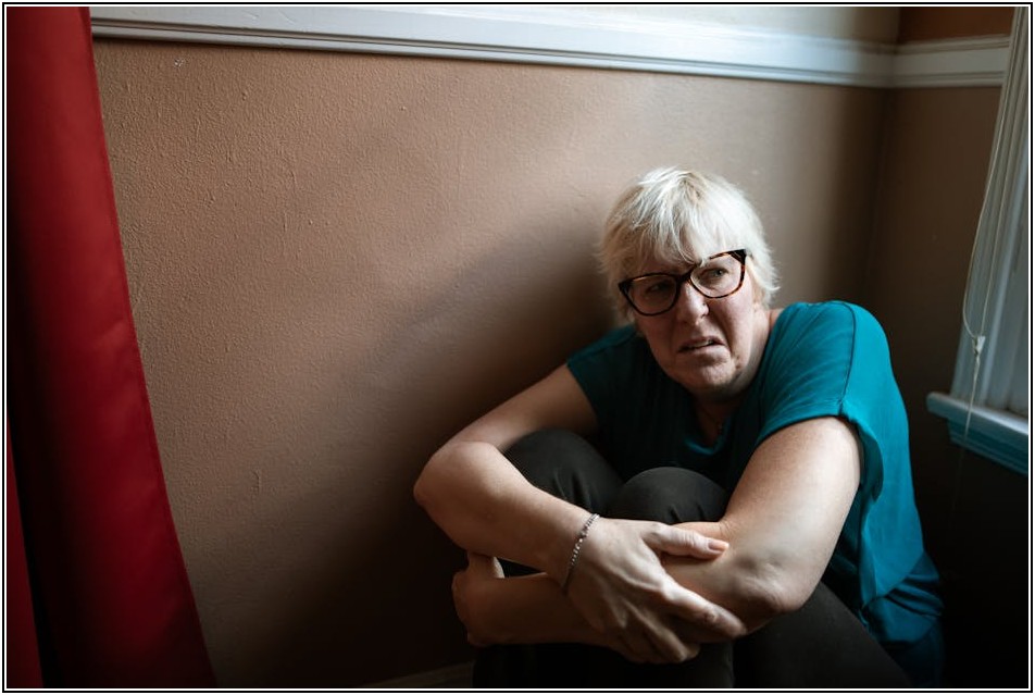 스마트 돌봄 시대, CCTV 설치로 독거노인 안심하세요