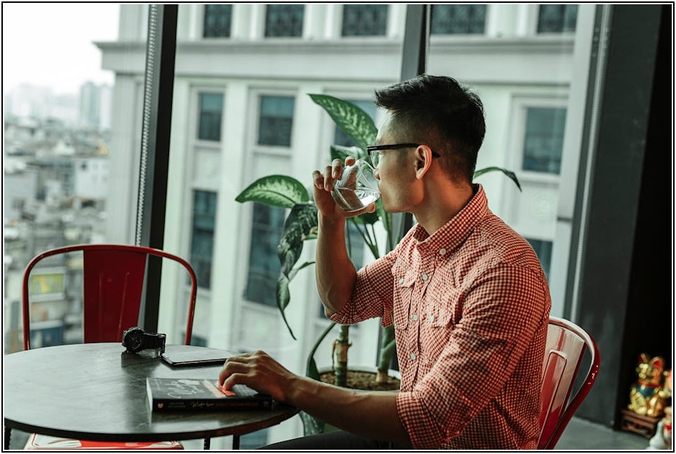 북카페 인테리어, 고객을 사로잡는 공간 디자인 전략
