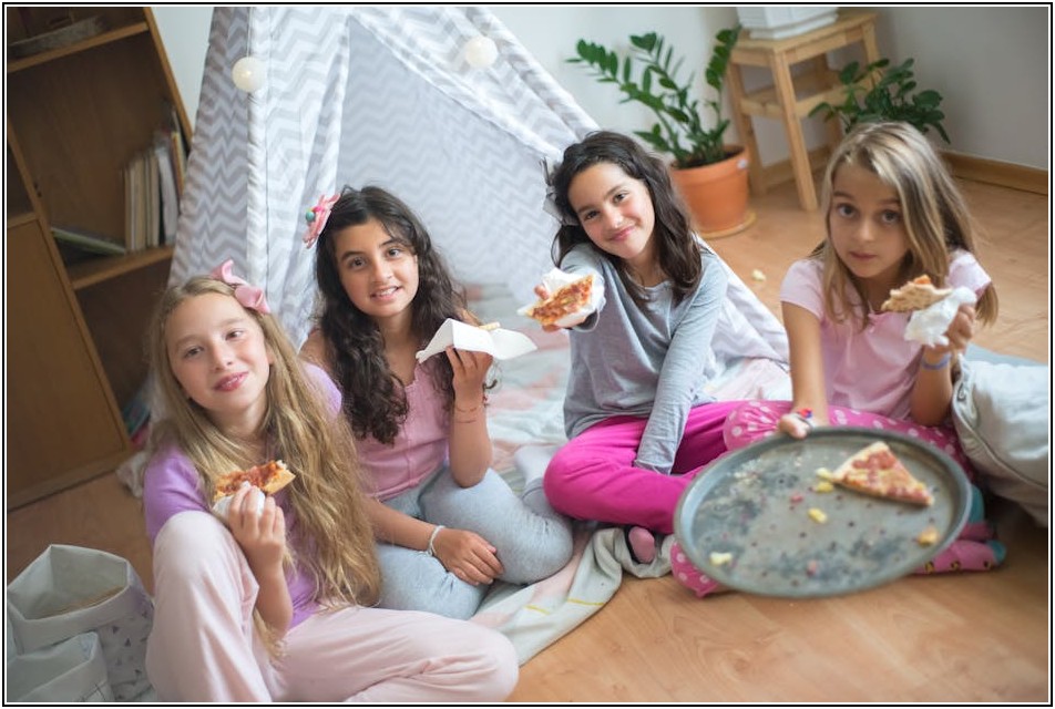 텐트 바람막이, 계절별 최적의 선택은?