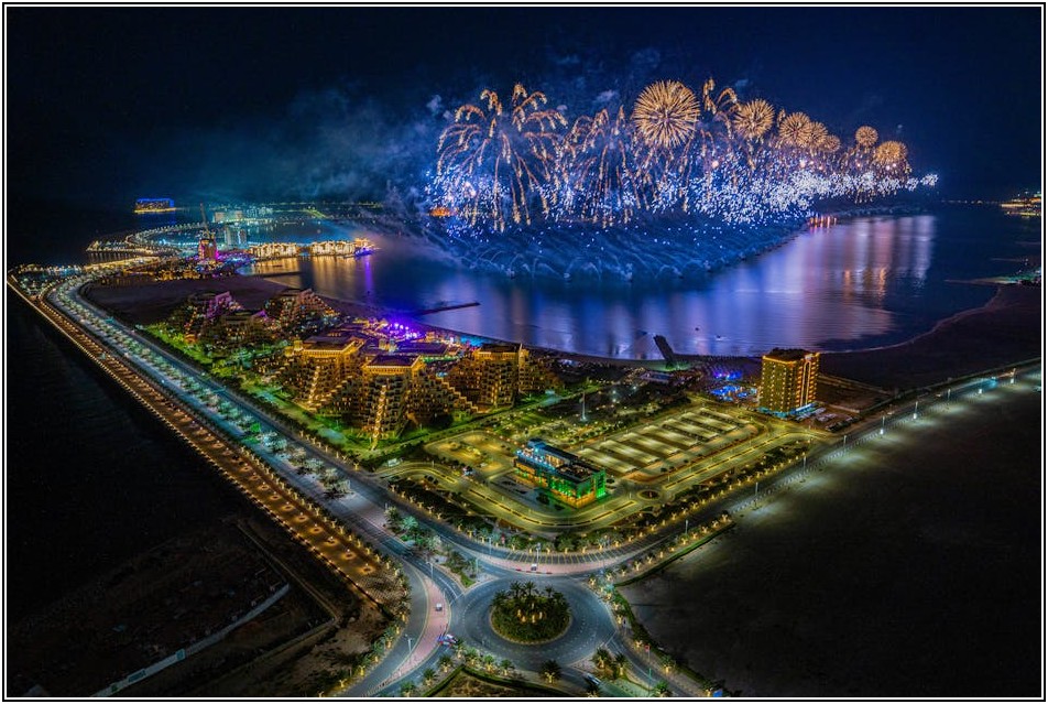 네트워킹 파티 성공 전략: 명함 주고받고 인맥 쌓기