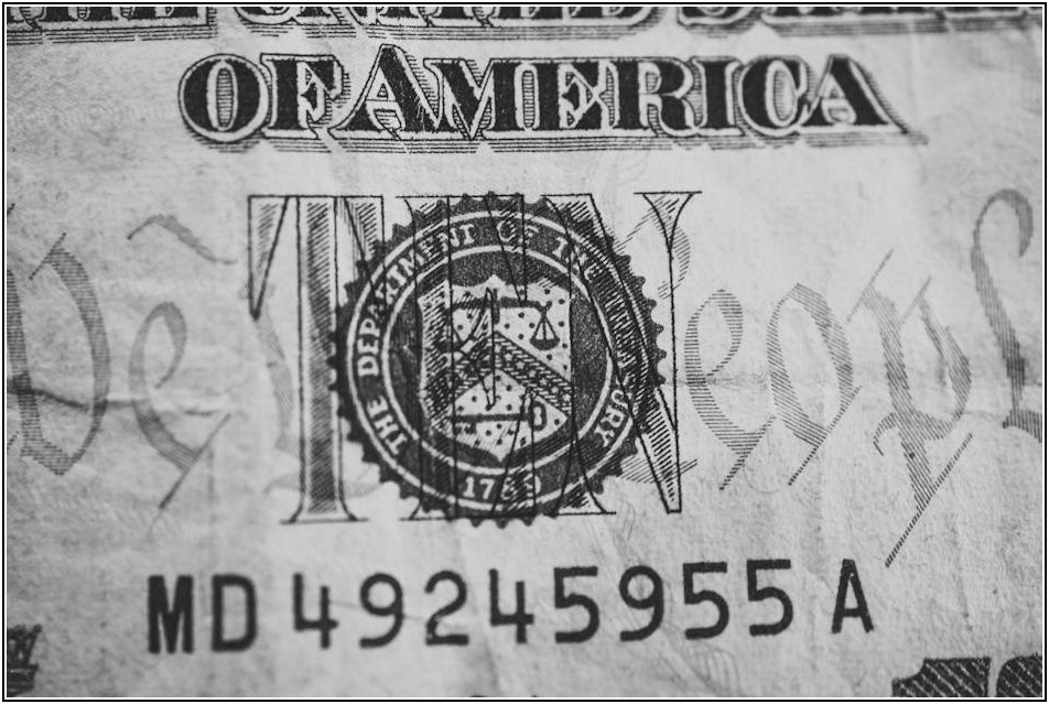 감각적인 욕실 꾸미기, 대리석 선반 선택 가이드