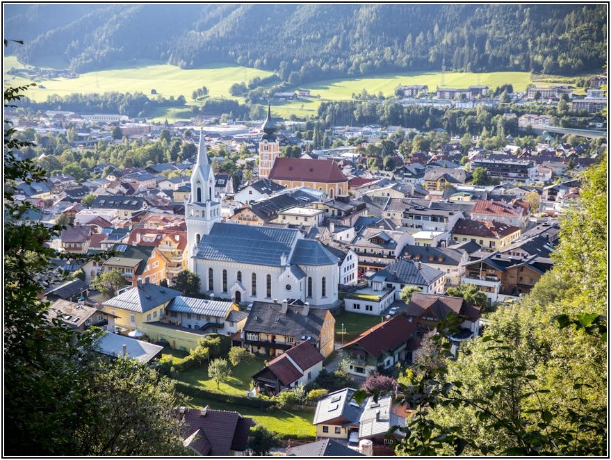오래가는 징크 지붕, 필수 유지 보수 및 관리법 공개