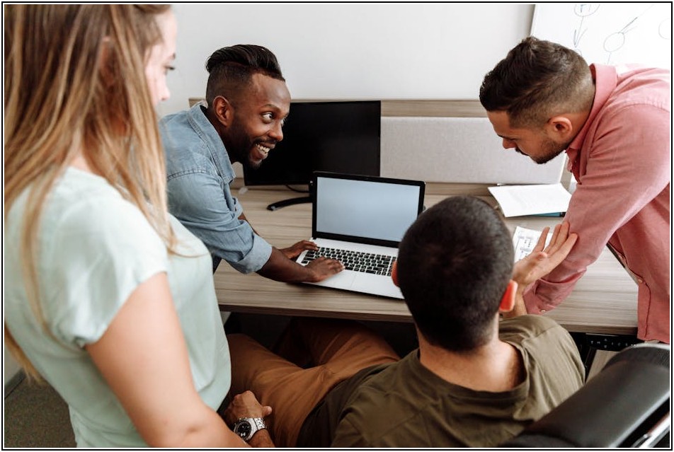 아크릴보드판, 무궁무진한 활용 가능성을 탐험하다