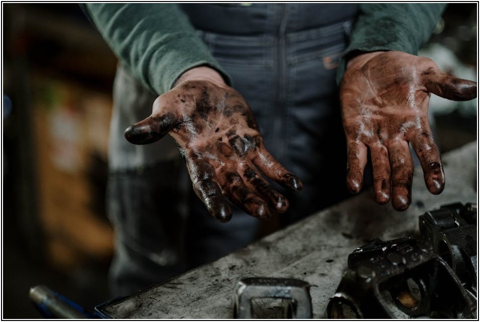 리프트 고장 시, 수리 비용 부담 줄이는 실전 가이드
