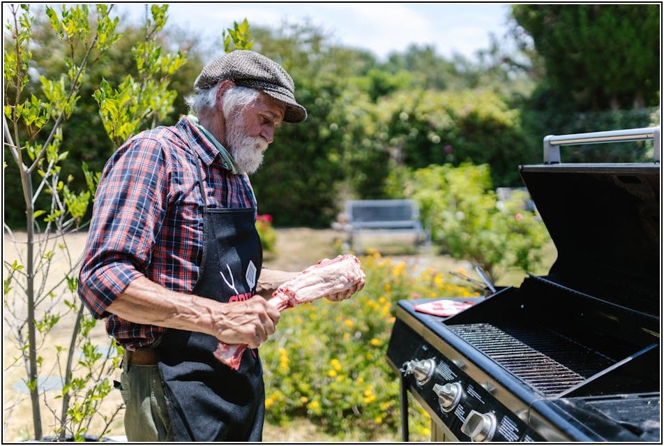 캠핑 필수품 바베큐 불판, 오래 쓰는 비결은 세척에 있다