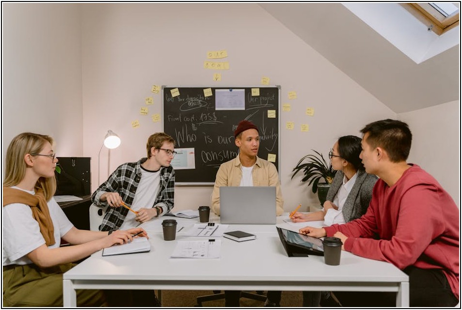 앱 제작 회사 선택, 현명한 비교 분석으로 성공 확률 높이기