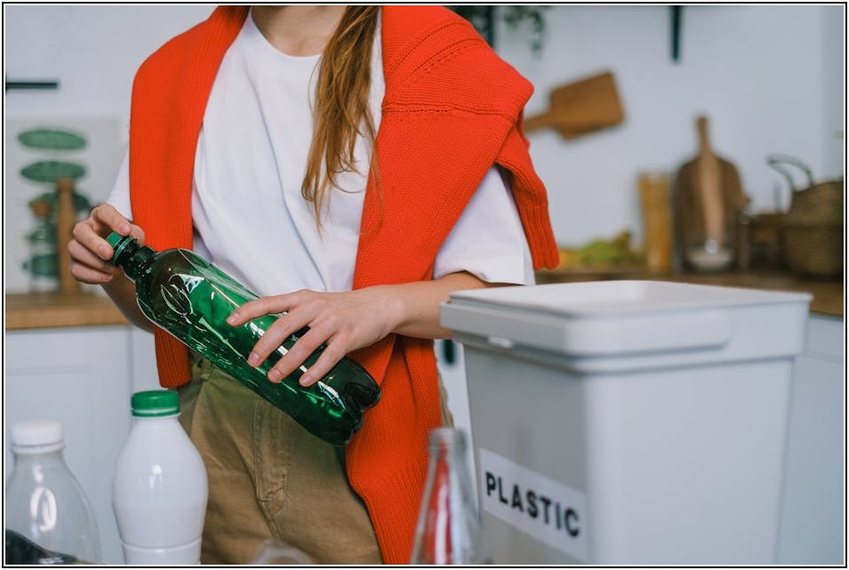 쓰레기 배출 꿀팁: 폐기물 스티커 발급부터 제대로 버리는 법