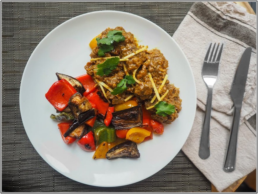 인생 찜닭 레시피: 매콤달콤 양념 비법 전격 공개