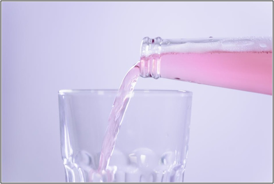 친환경 생활 실천! 감각적인 투명 페트병 수거함 설치법