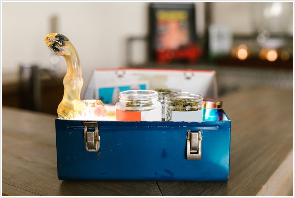 갑작스러운 누수, 피해보상과 신속한 해결책 제시