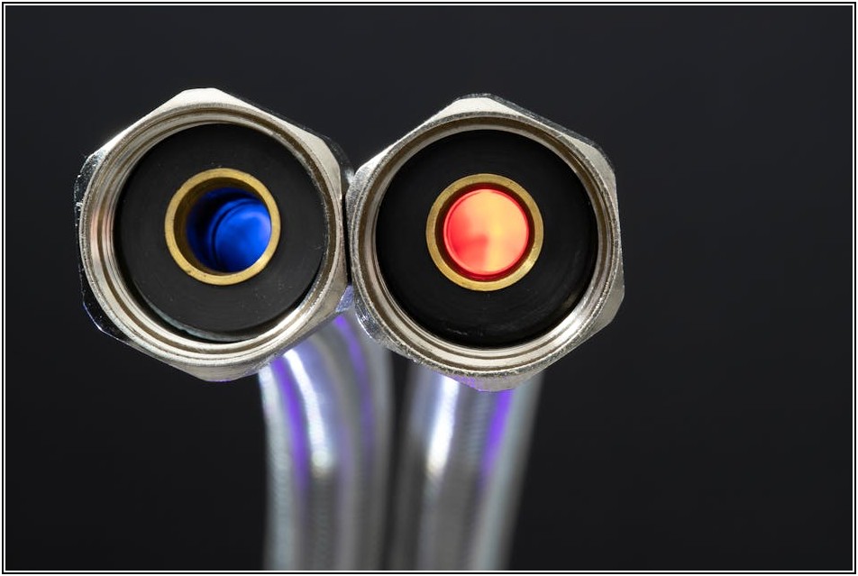 정수기 호스 누수, 간단한 자가 점검으로 피해 최소화하기