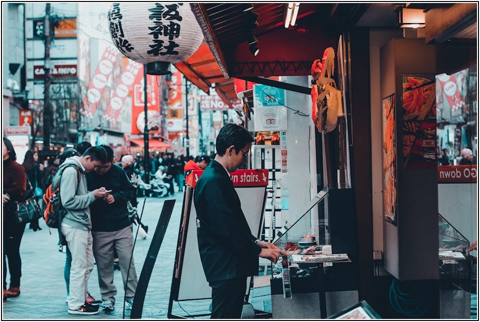 고품격 케이크 주문 제작, 신선함과 맛의 비결 탐구