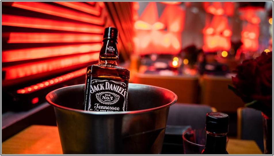 숙성 위스키 맛 그대로 즐기기 위한 보관 가이드