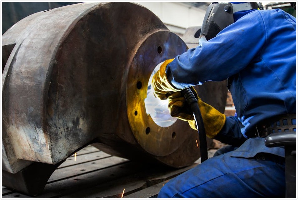 용접 작업, 안전하게! 기사 필수 교육 및 주의사항 총정리