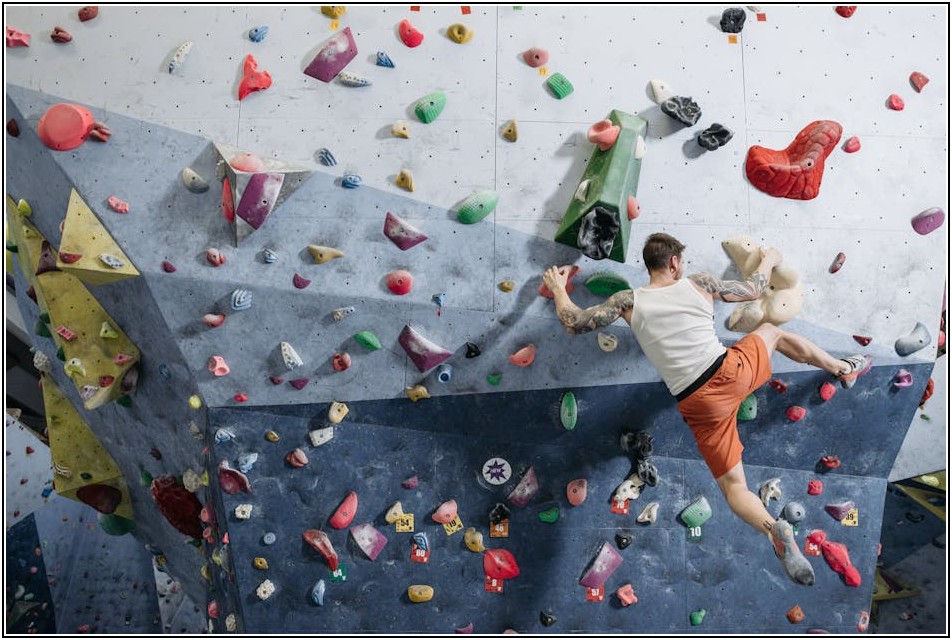 클라이밍 첫걸음, 후회 없는 장비 구매 요령 공개