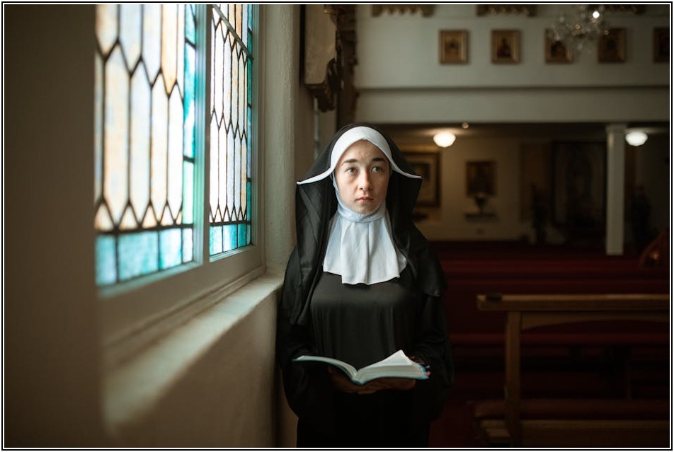 우리집 분위기를 바꿀 색유리, 색상부터 두께까지 완벽 가이드