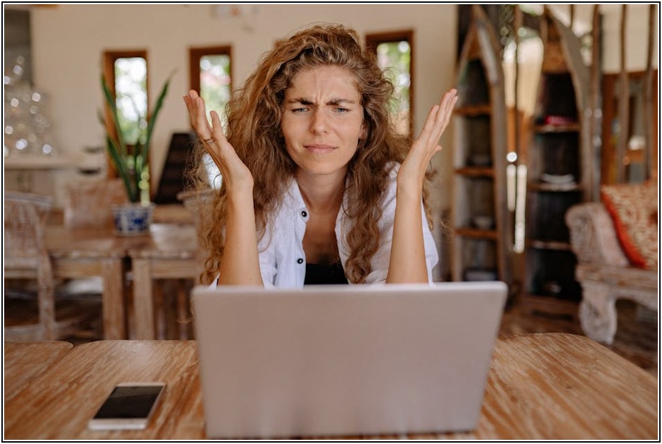 스마트한 CCTV 저장법: 클라우드, SD카드, NVR 선택 가이드